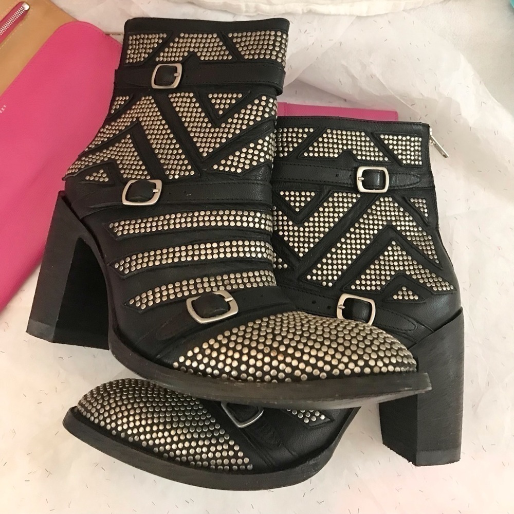Old Gringo Celine 7” Studded Boots Sz 9